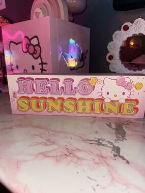 Hello Kitty Pastel 'Hello Sunshine' Display - Shelf or Wall Decor
